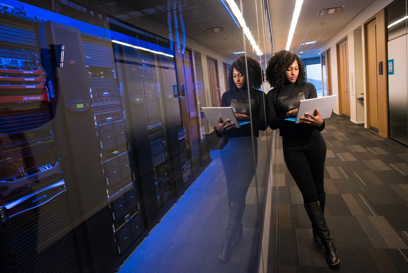 Enterprise leadership coordinating across multiple aligned teams